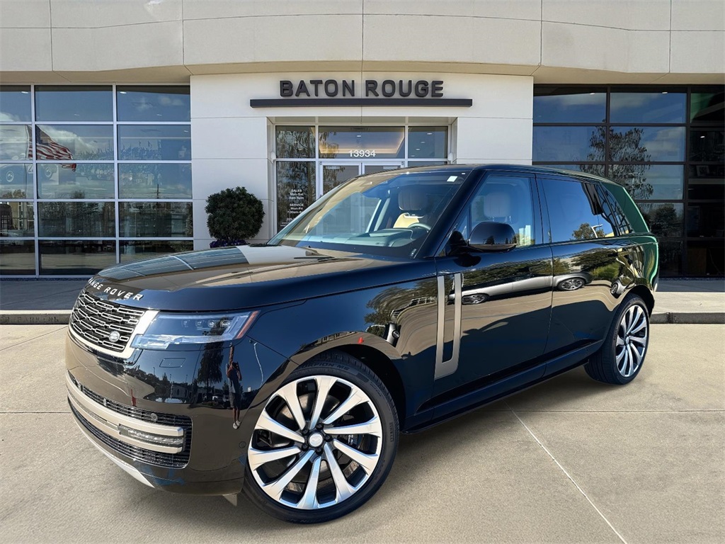 2025 Land Rover Range Rover SE's photo