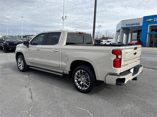 2026 Chevrolet Silverado 1500 High Country photo 3