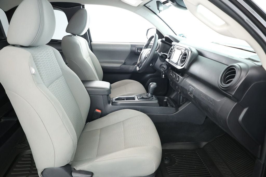 2018 Toyota Tacoma SR5 TRD Sport photo 20