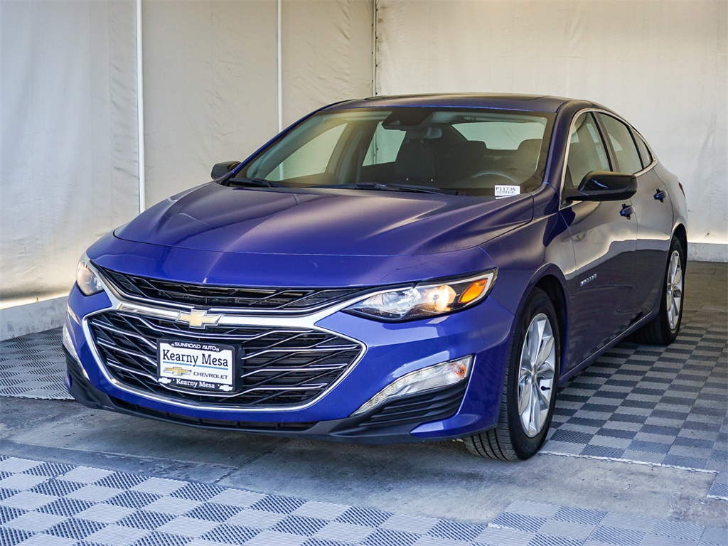 2023 Chevrolet Malibu 1LT photo 3