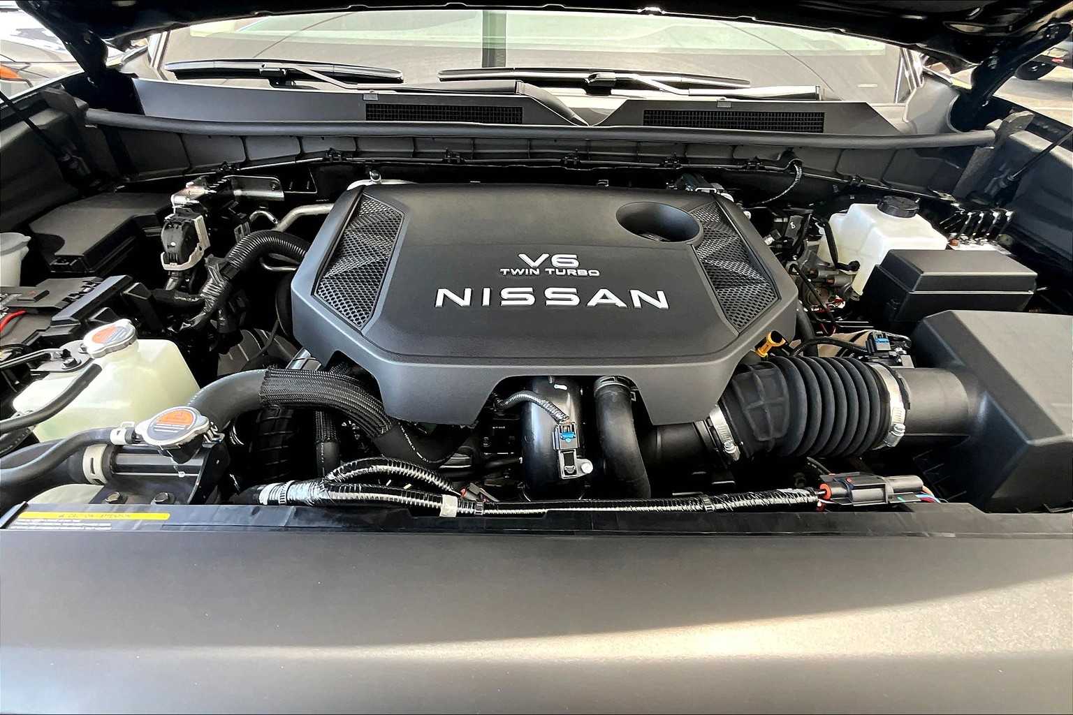 2025 Nissan Armada SV photo 15