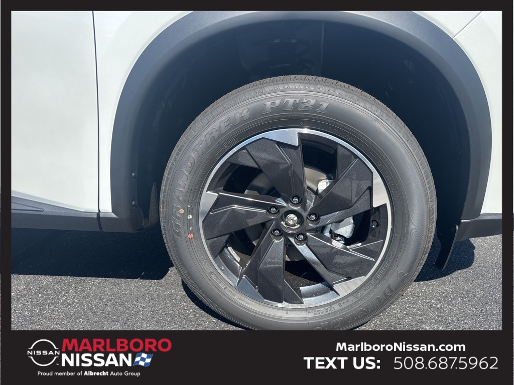 2026 Nissan Rogue SV photo 4
