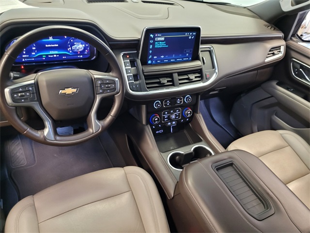 2023 Chevrolet Suburban LT photo 6
