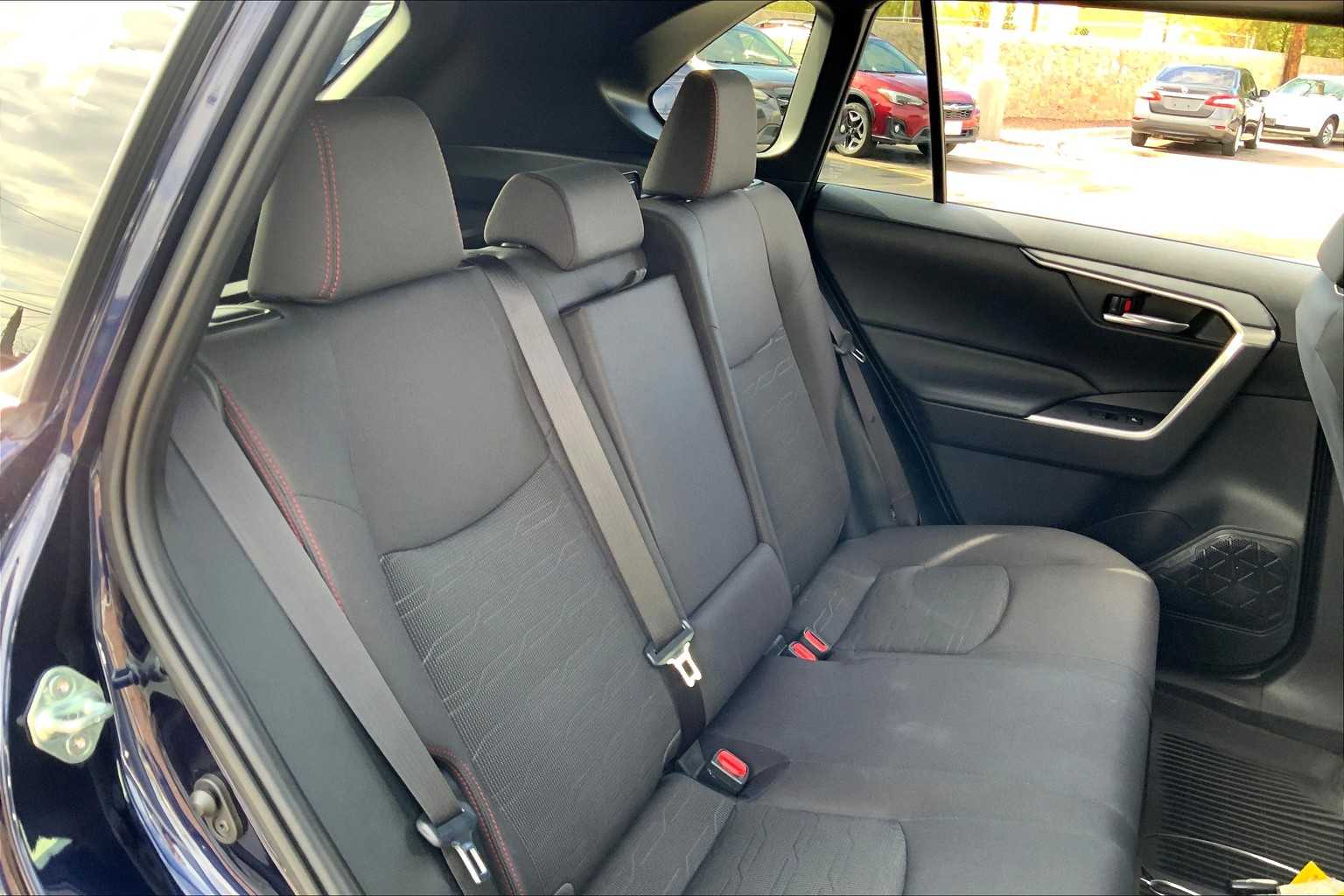 2024 Toyota RAV4 Prime SE photo 18