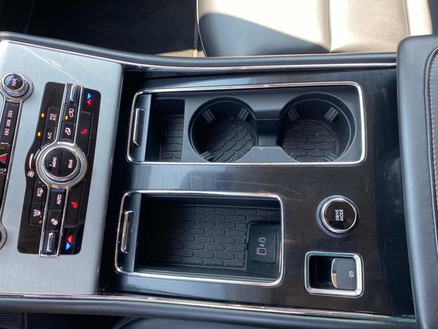 2022 Lincoln Aviator Standard photo 17