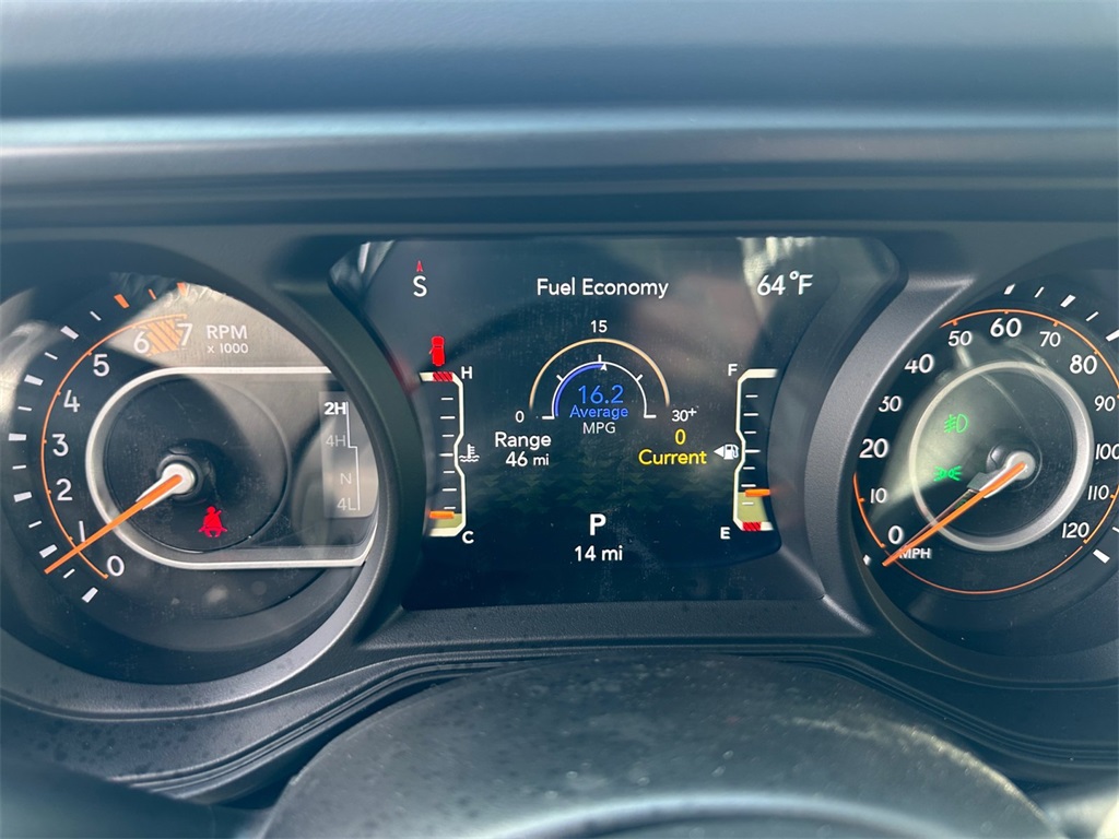 2025 Jeep Wrangler Sahara photo 2