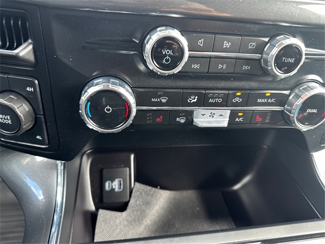 2023 Ford F-150 XLT photo 24