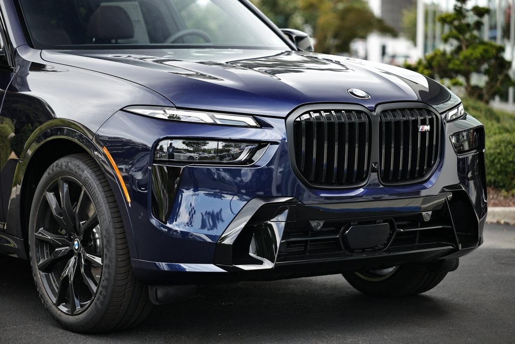 2026 Bmw X7 M60i photo 2