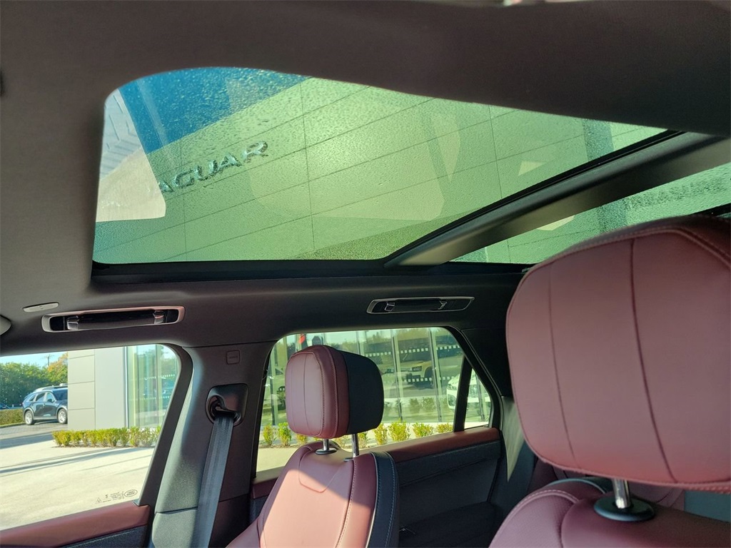 2025 Land Rover Range Rover Sport SE photo 23