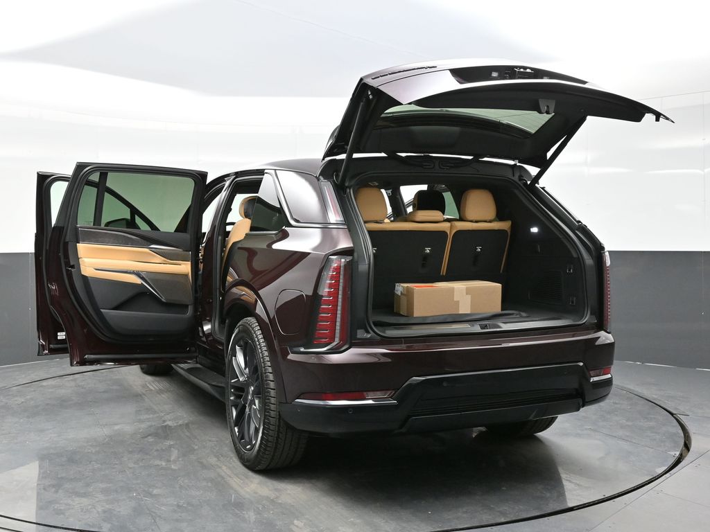 2025 Cadillac Escalade IQ Sport photo 35