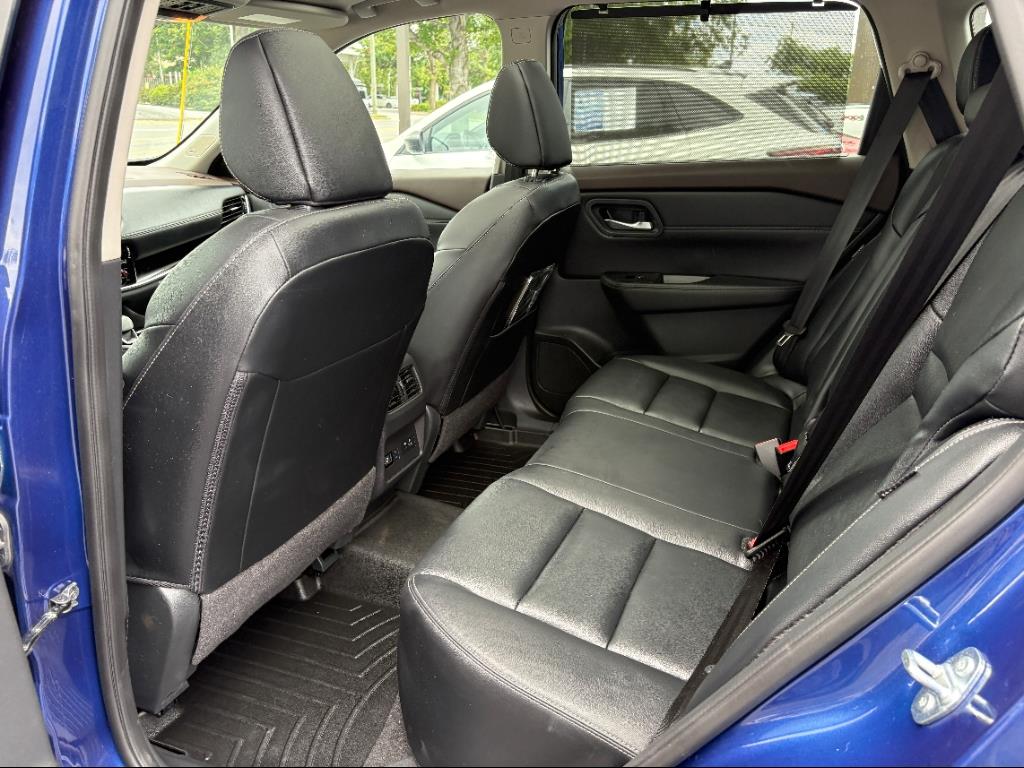 2023 Nissan Rogue SL photo 18