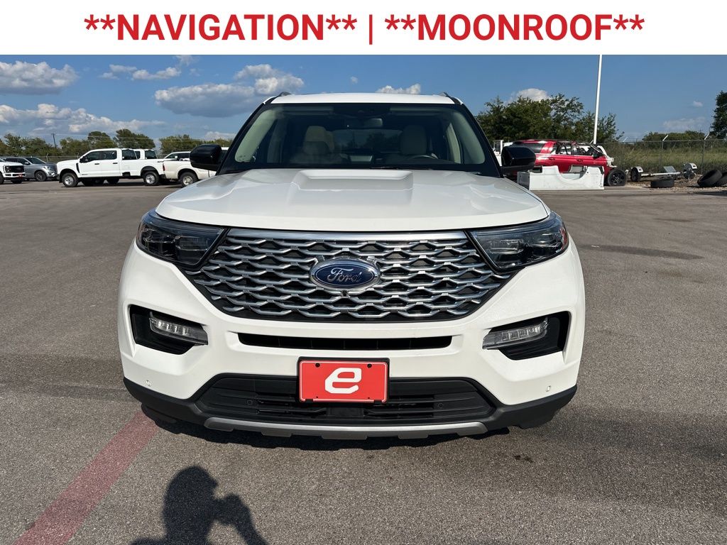 2023 Ford Explorer Platinum photo 2