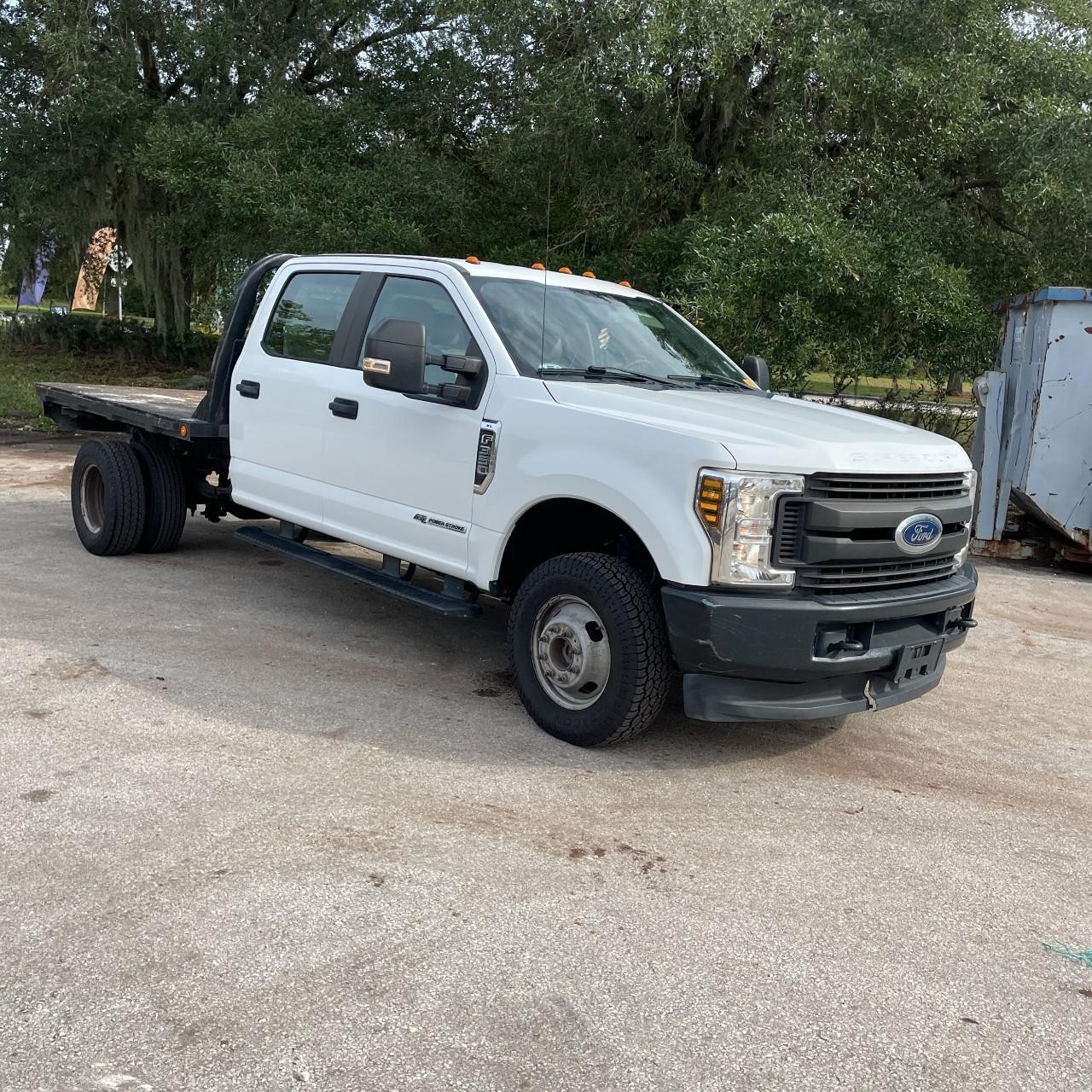 2019 Ford F-350 XL photo 3