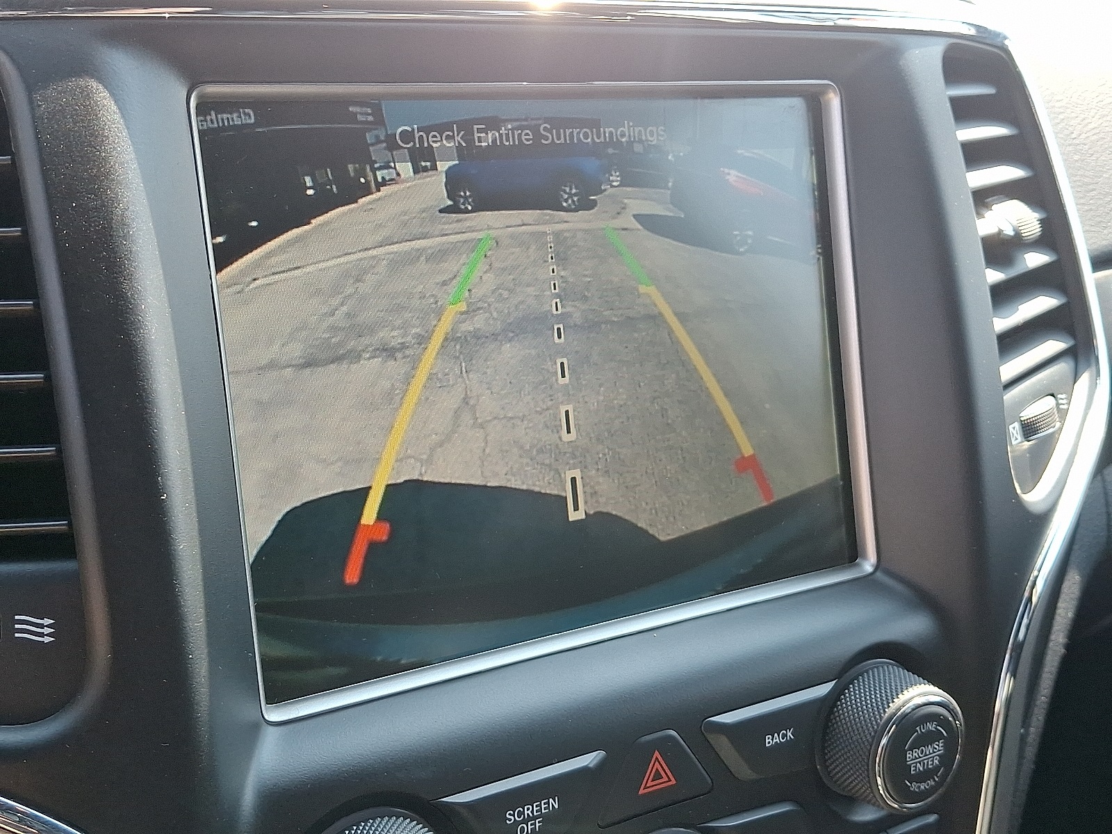 2017 Jeep Grand Cherokee Altitude photo 17
