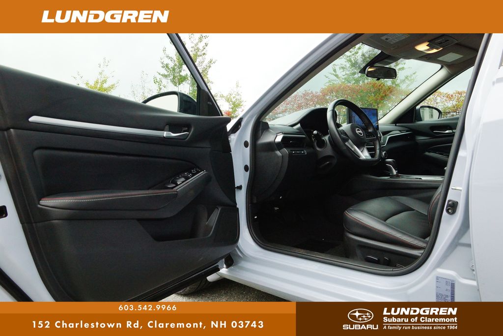 2024 Nissan Altima 2.5 SR photo 21