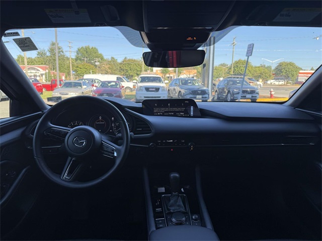 2025 Mazda Mazda3 2.5 Select Sport photo 2