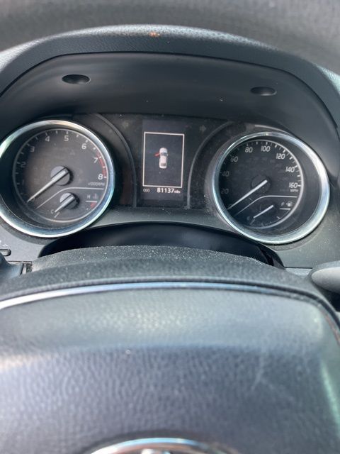 2018 Toyota Camry LE photo 3