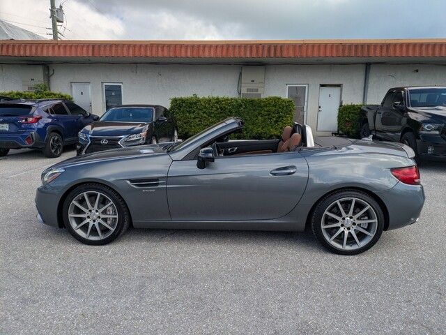 2017 Mercedes Benz SLC AMG 43 photo 3