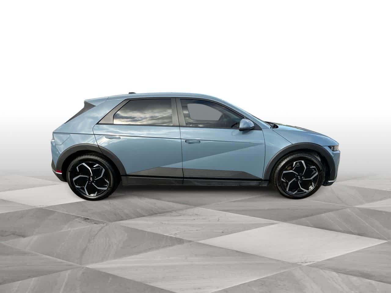 2024 Hyundai Ioniq 5 SE photo 8