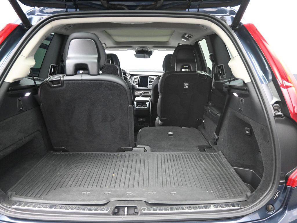 2022 Volvo XC90 T6 Inscription photo 13