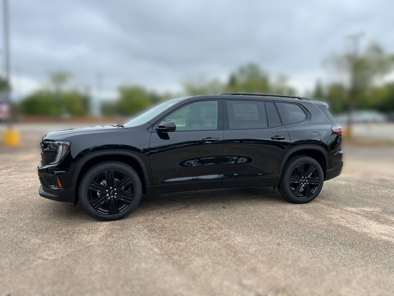 2026 GMC Acadia Elevation's photo