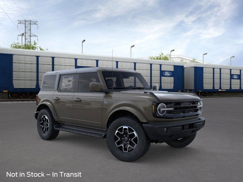 2025 Ford Bronco Outer Banks photo 6