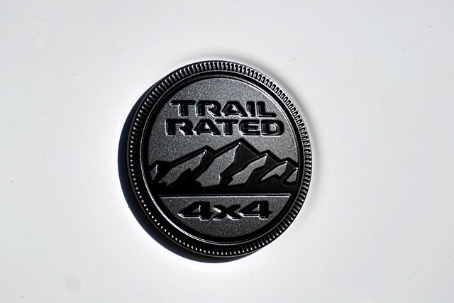 New 2026 Bright White Clear-Coat Exterior Paint Jeep Sport S image 12