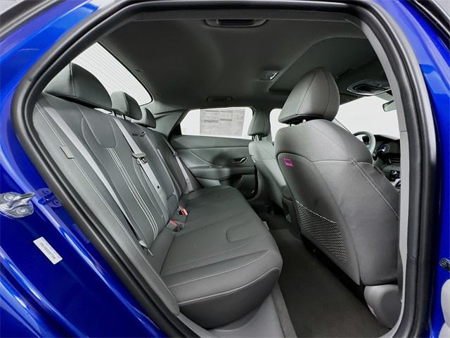 2025 Hyundai Elantra SEL Convenience photo 35