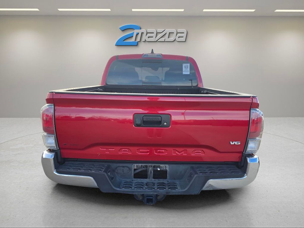 2021 Toyota Tacoma TRD photo 3