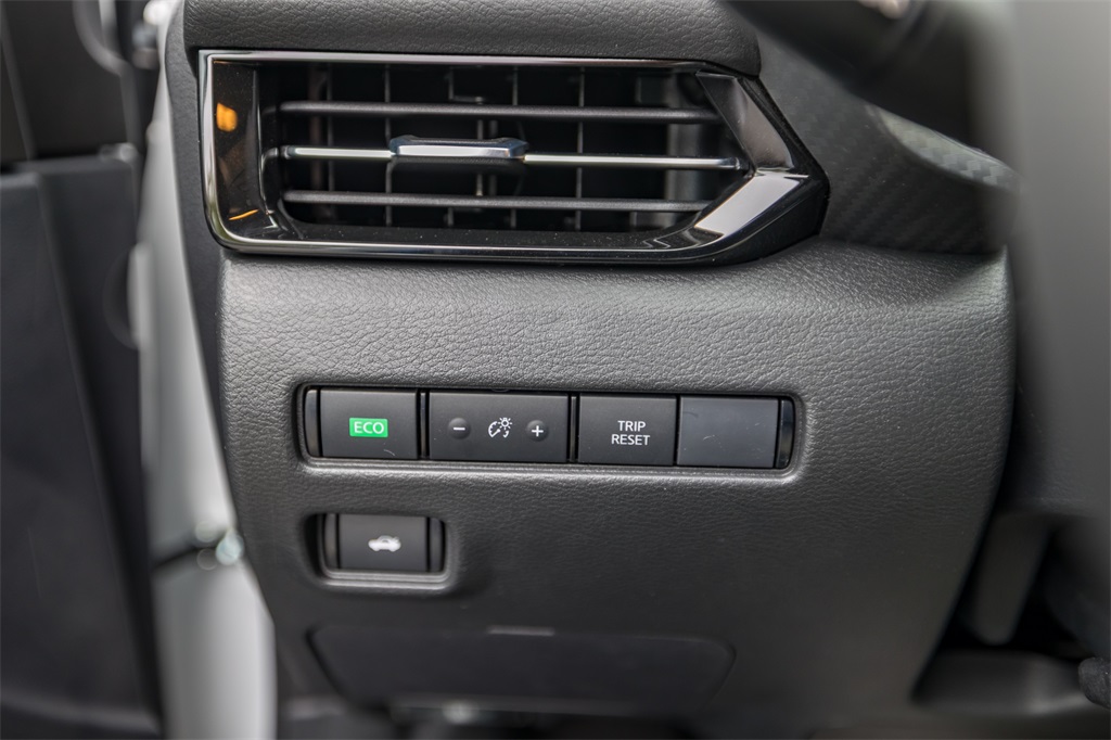 2025 Nissan Sentra SR Midnight Edition photo 12