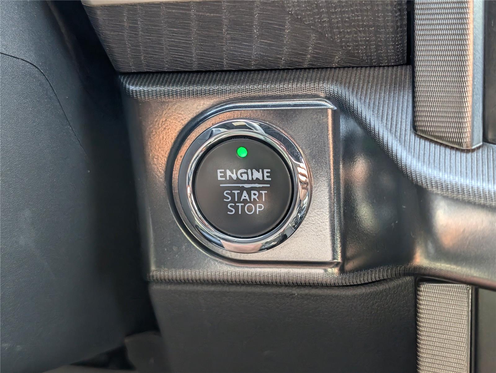 2023 Ford F-150 Platinum photo 29