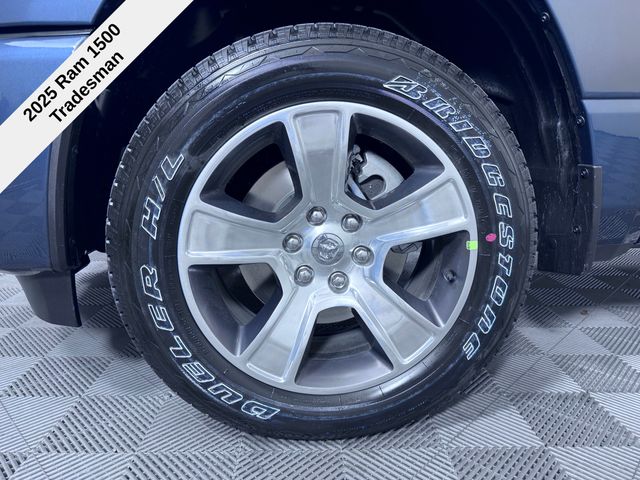 2025 Ram 1500 Tradesman photo 11