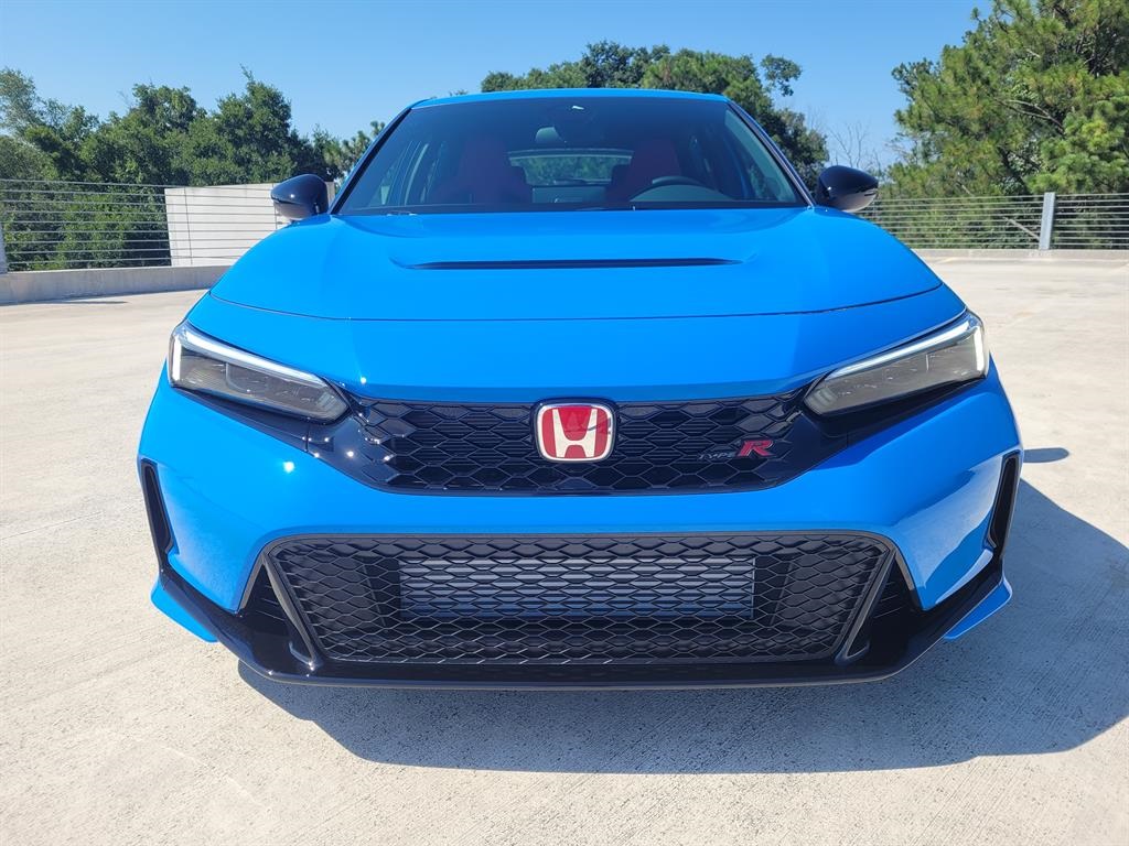 2025 Honda Civic Type R photo 2