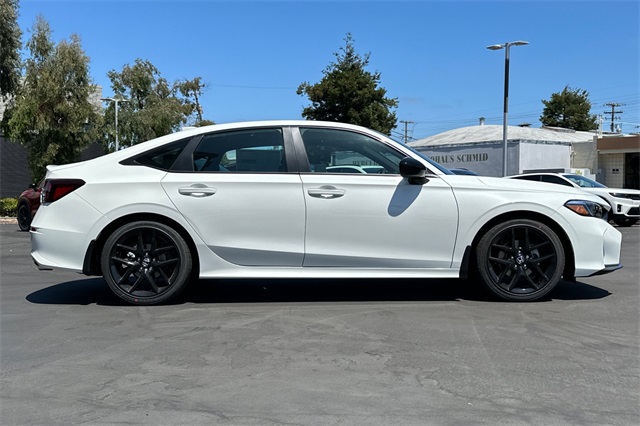 2025 Honda Civic Sport photo 4