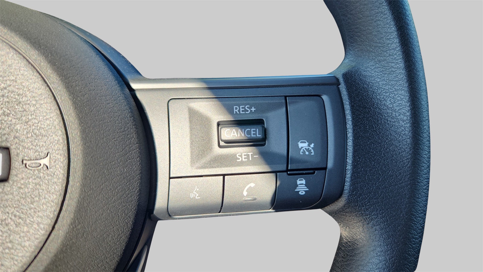 2026 Nissan Kicks SV photo 23