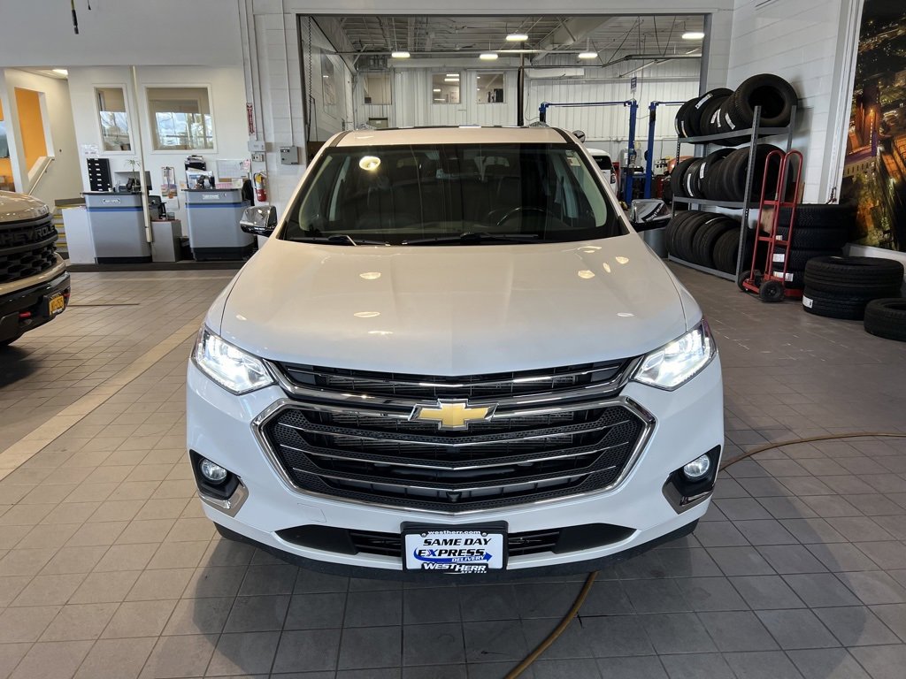 2020 Chevrolet Traverse Premier photo 2