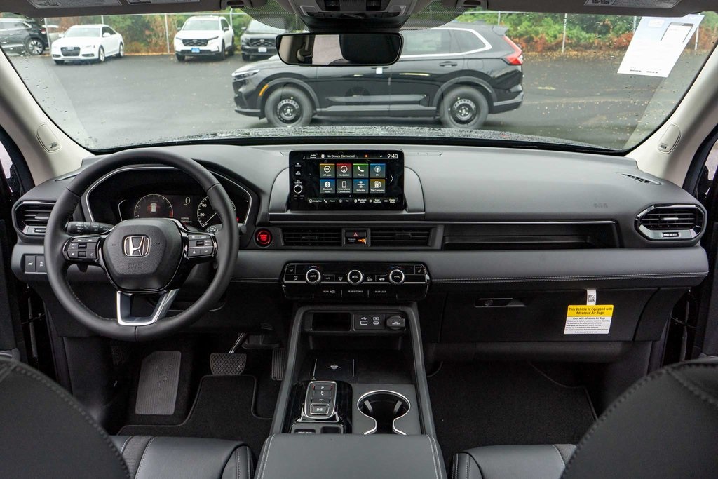2025 Honda Pilot Touring photo 18