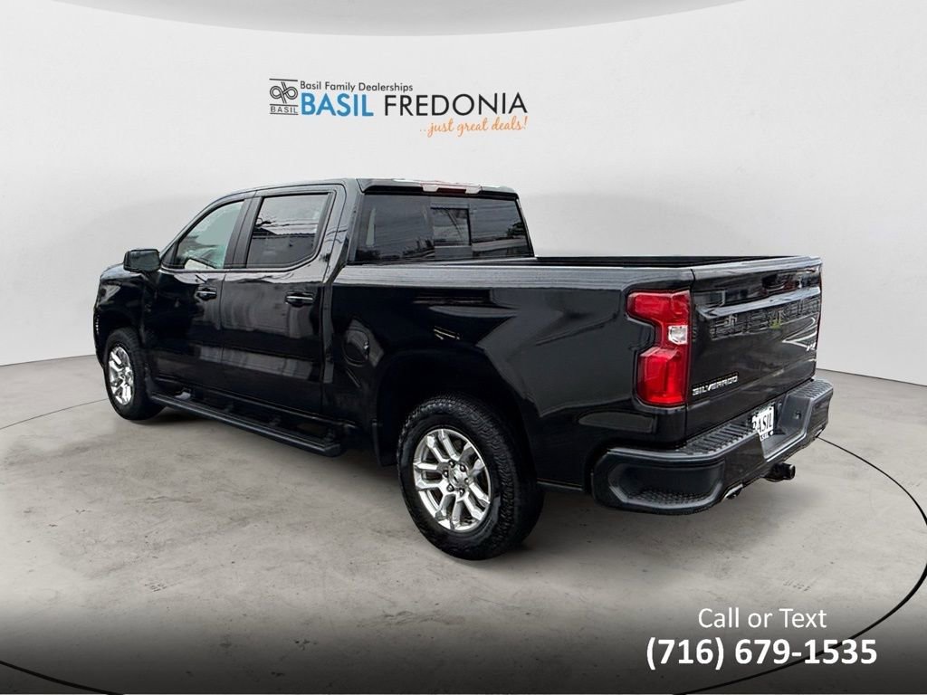 2024 Chevrolet Silverado 1500 RST photo 2