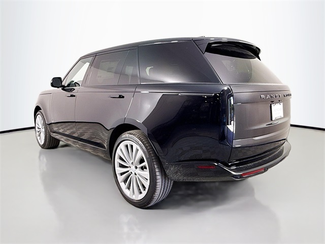 2025 Land Rover Range Rover SE photo 4