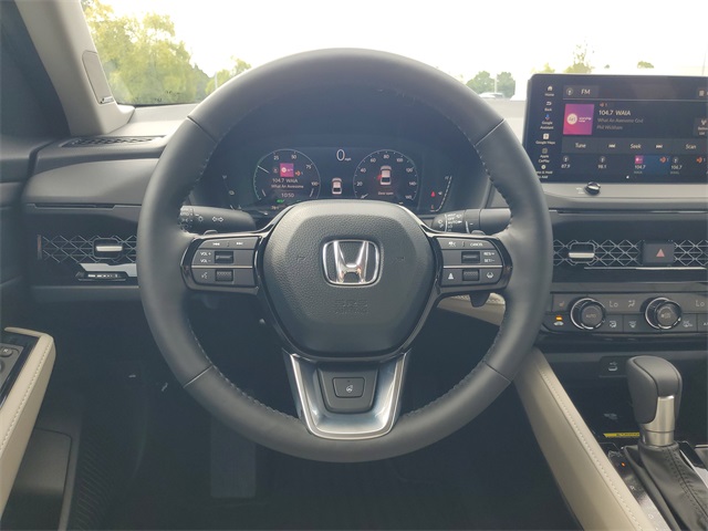 2025 Honda Accord Hybrid Touring photo 7