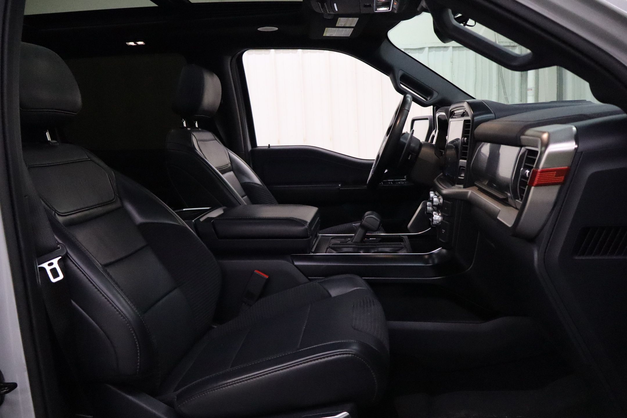 2023 Ford F-150 Raptor photo 31