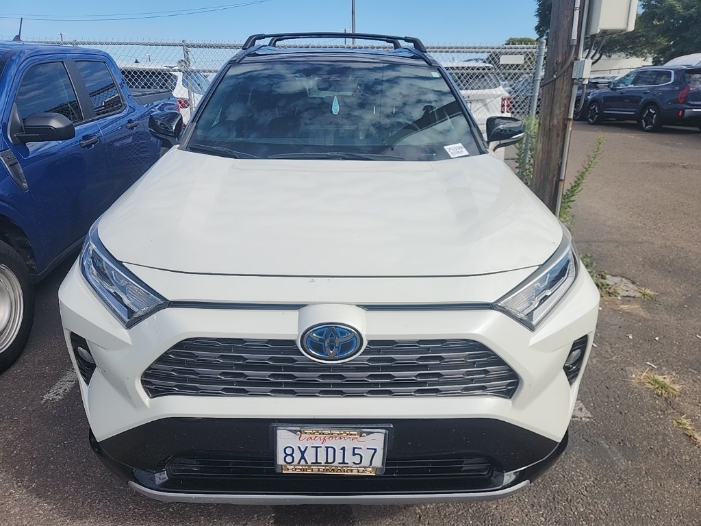 2021 Toyota RAV4 Hybrid XSE photo 2