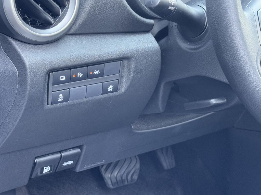2025 Nissan Versa S photo 13