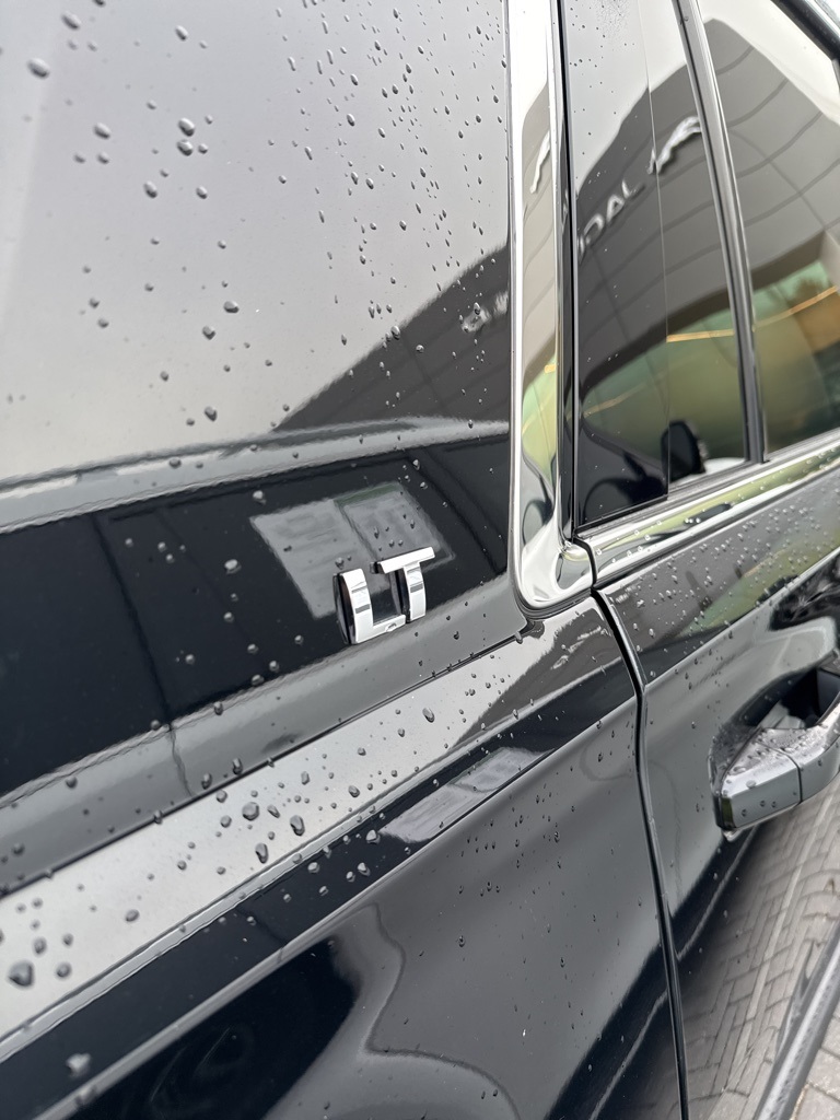 2020 Chevrolet Tahoe LT photo 2