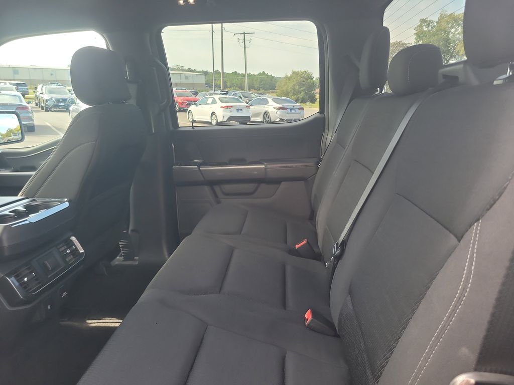 2023 Ford F-150 XLT photo 22