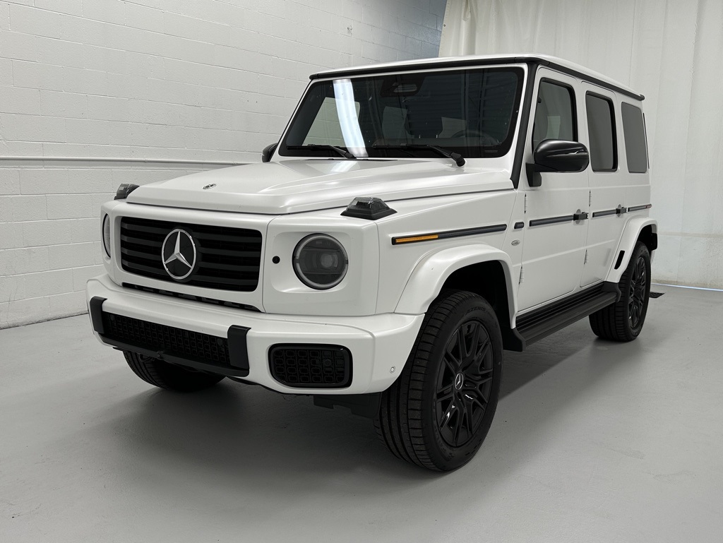2025 Mercedes Benz G photo 4