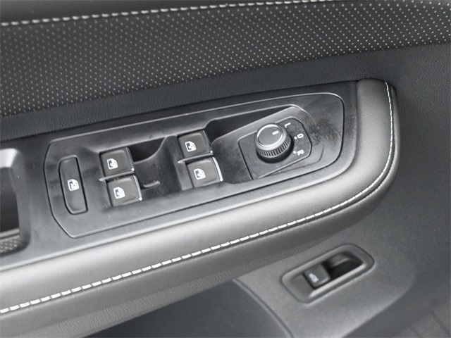 2025 Volkswagen Atlas SE Technology photo 13