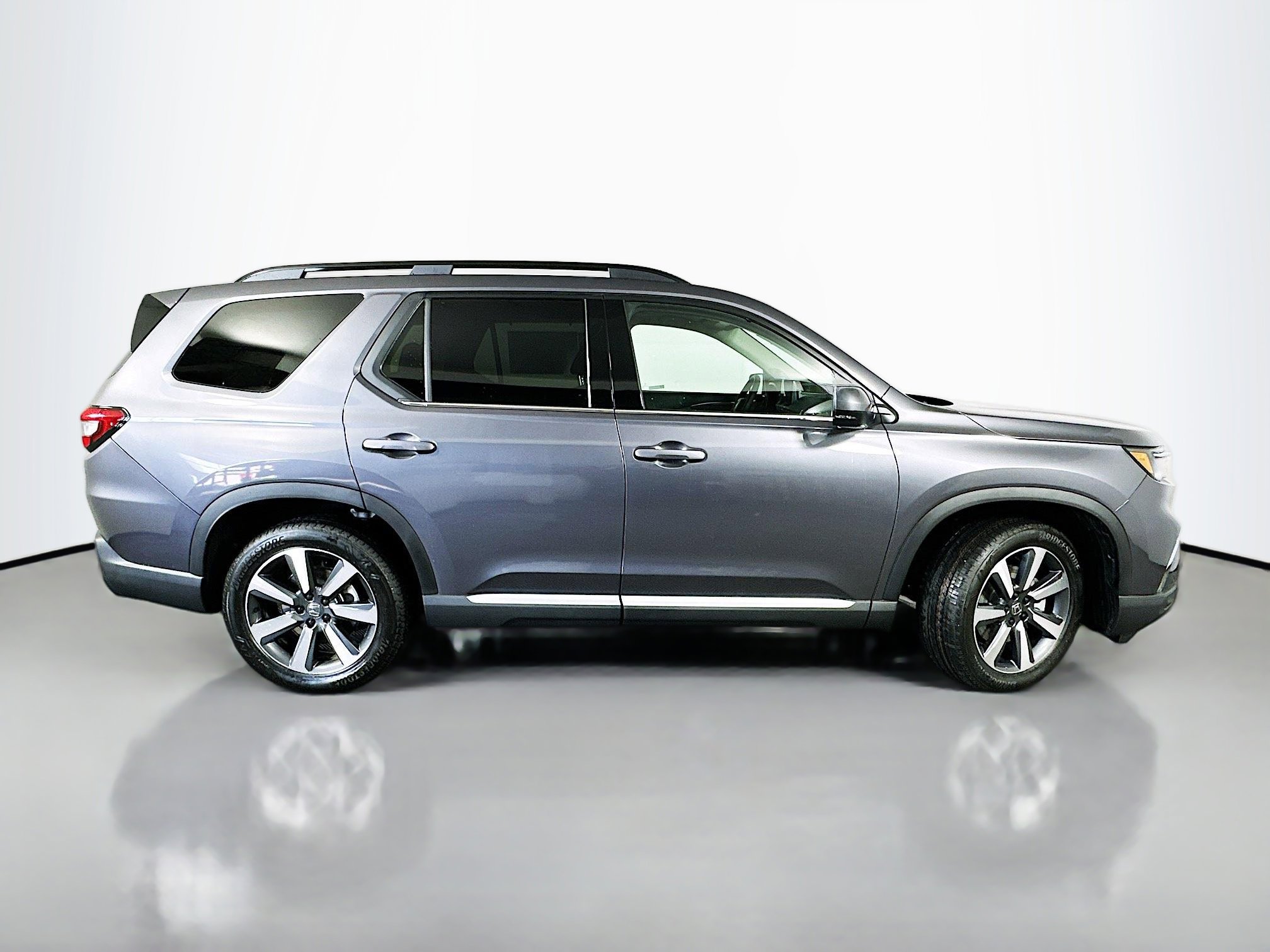 2025 Honda Pilot Touring photo 7
