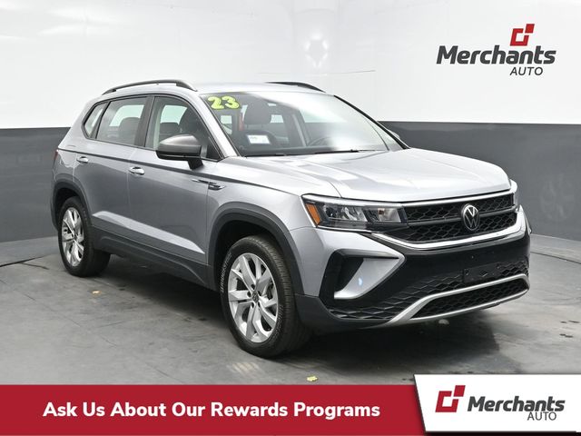 2023 Volkswagen Taos S's photo