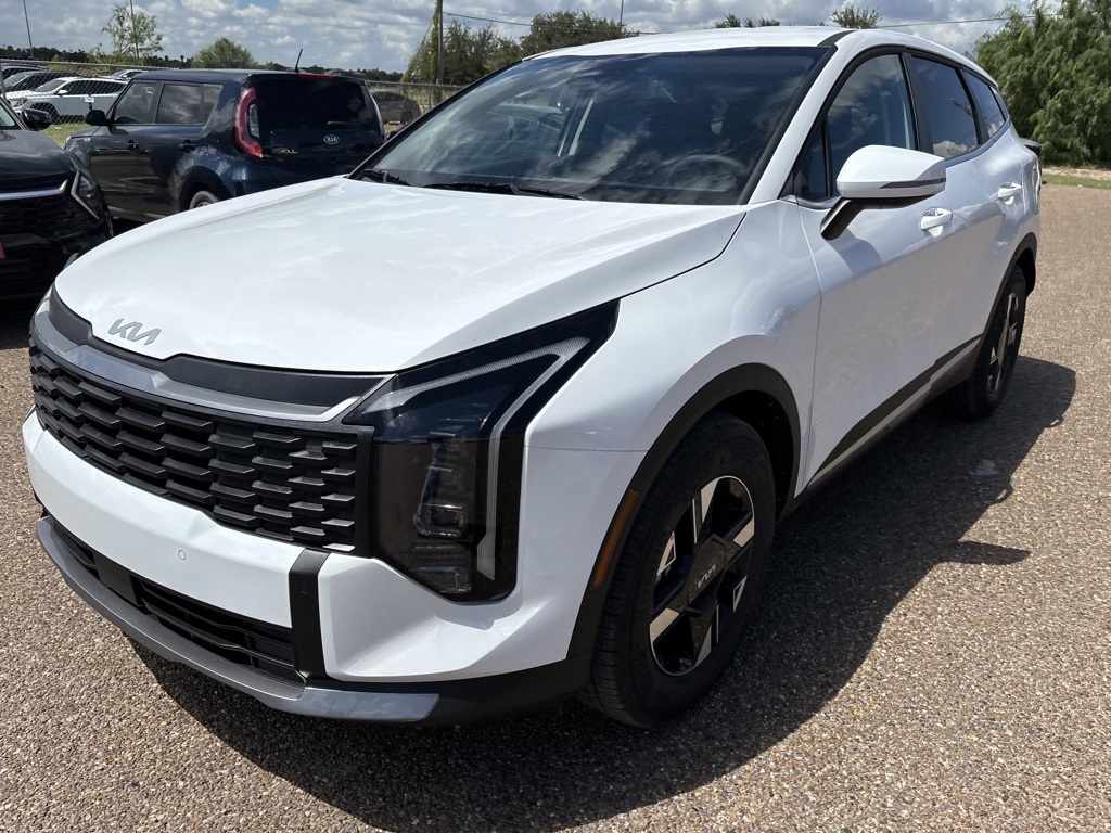 2026 Kia Sportage LX photo 3